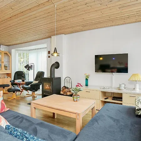 Renovated Summer House Incl Ing And Linen